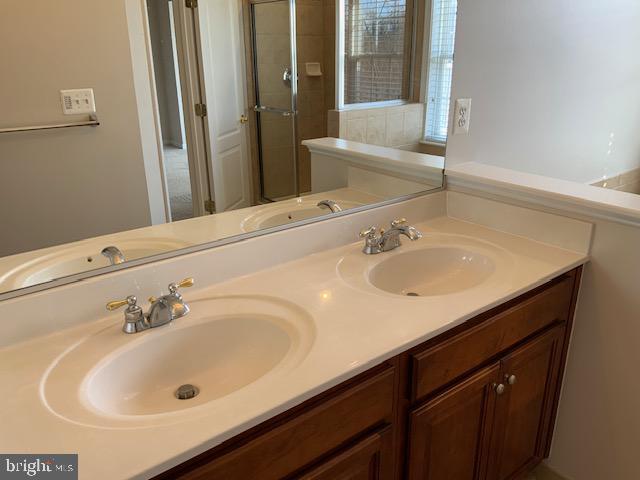 Building Photo - 22004 Avonworth Square