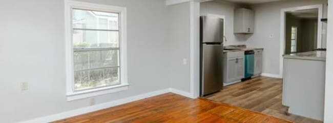 Building Photo - 358 Breamwood Ave