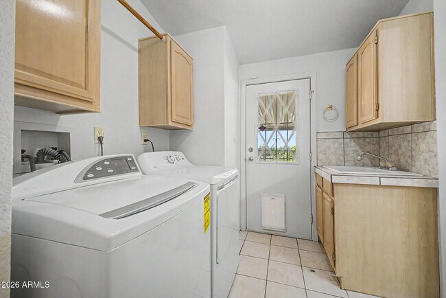 Building Photo - 29319 N 203rd Ave