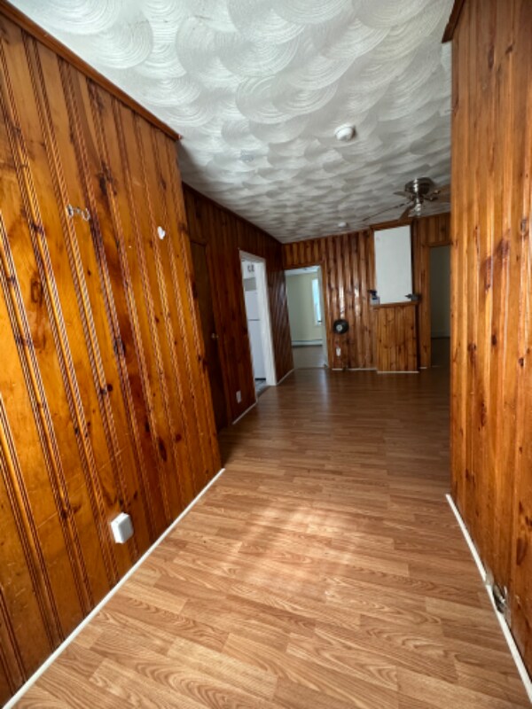 Building Photo - 428 Elm St