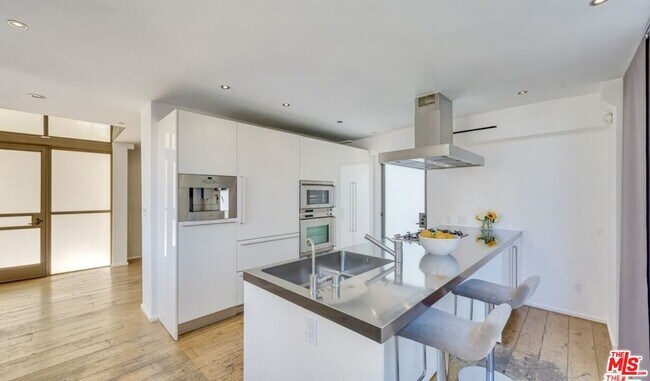 Building Photo - 11 Marine Terrace