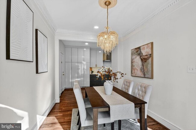 Building Photo - 3227 Ellicott St NW