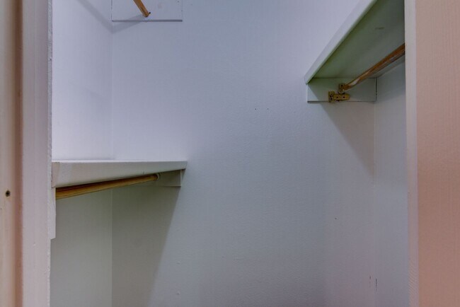 Building Photo - Apartment for rent!