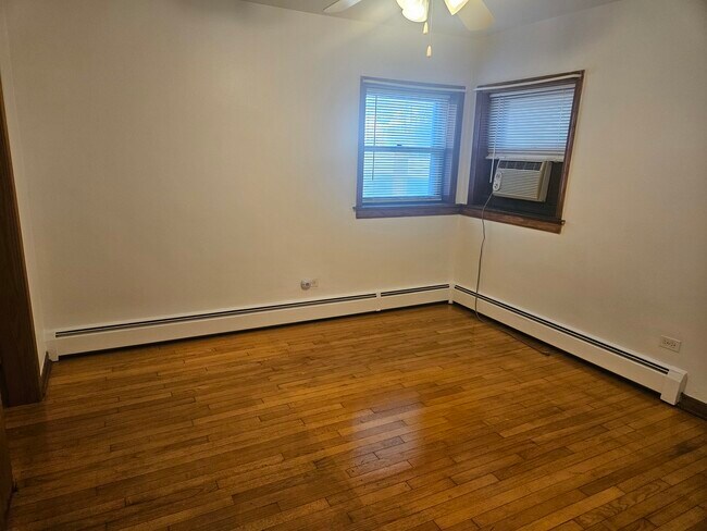 Building Photo - 1633 S Harlem Ave