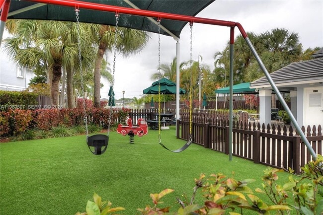 Building Photo - 4801 Grapevine Wy