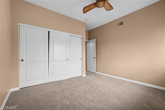 Building Photo - 27131 S Ridge Dr