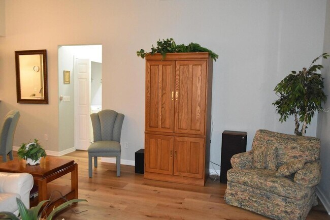 Building Photo - 90 San Juan Dr