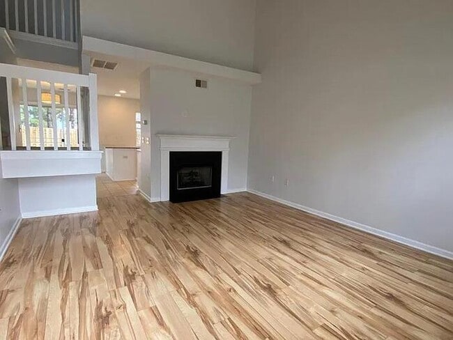 Building Photo - 12131 Bottlebrush Pl