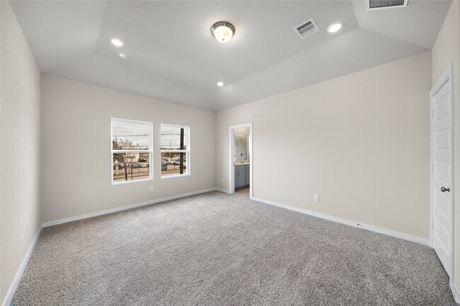 Building Photo - 9912 Storehouse Dr