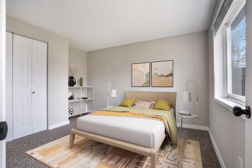 Building Photo - 13665 Sw Parkway