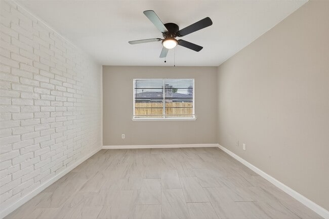 Building Photo - 10510 Overview Dr