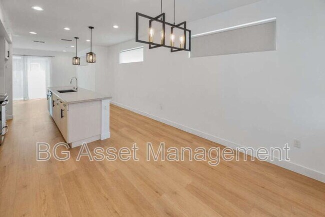 Building Photo - 3909 Wattling St