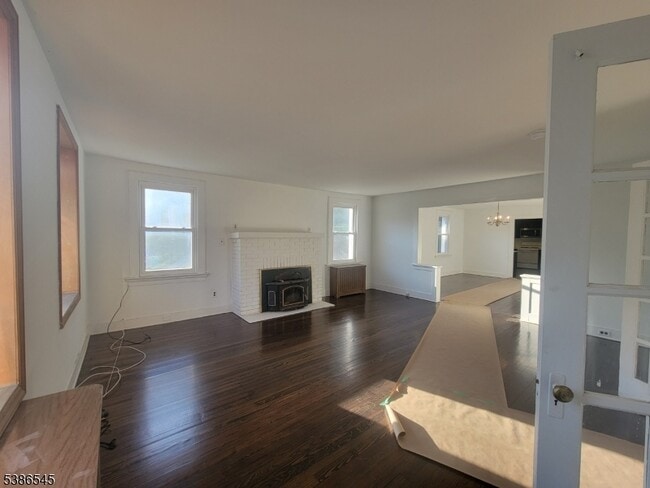 Building Photo - 59 Mendham Ave