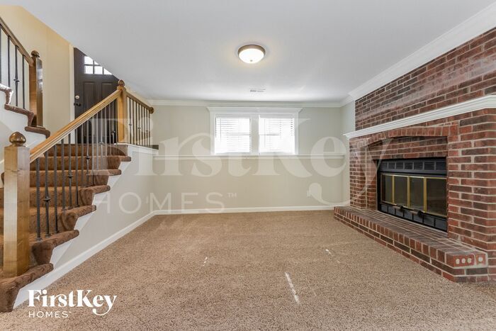 Building Photo - 1018 NE Trailwood Dr