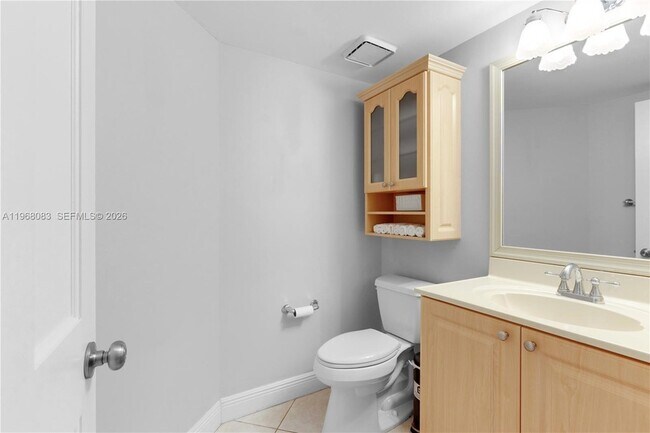 Building Photo - 5253 NW 94th Doral Pl