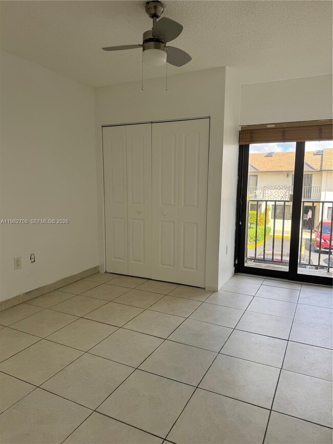 Building Photo - 5309 W 22nd Ct