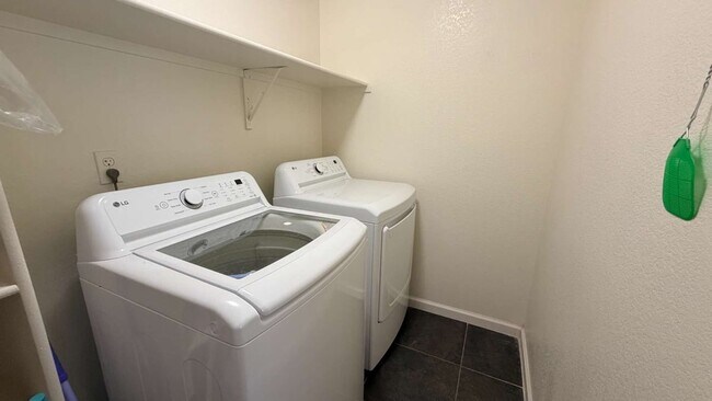 Building Photo - 36532 W Barcelona Ln