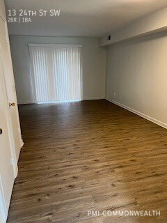 Building Photo - 13 24th St SW