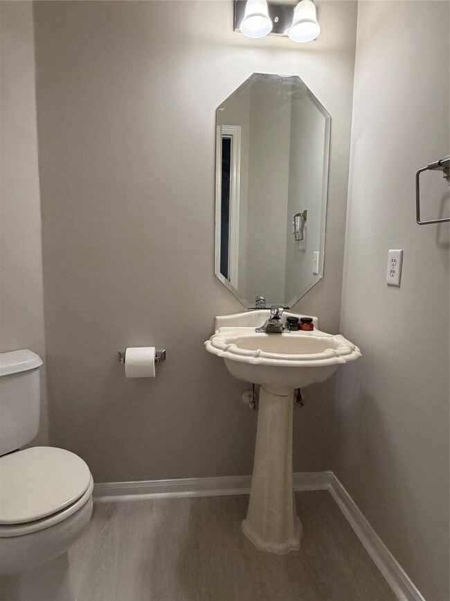 Building Photo - 2 Wintergrass Pl