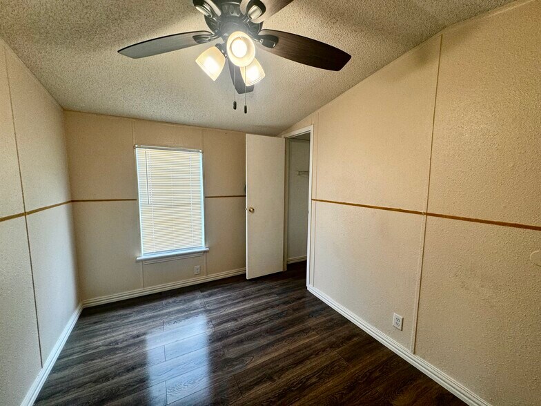 Building Photo - 76 Top Dr