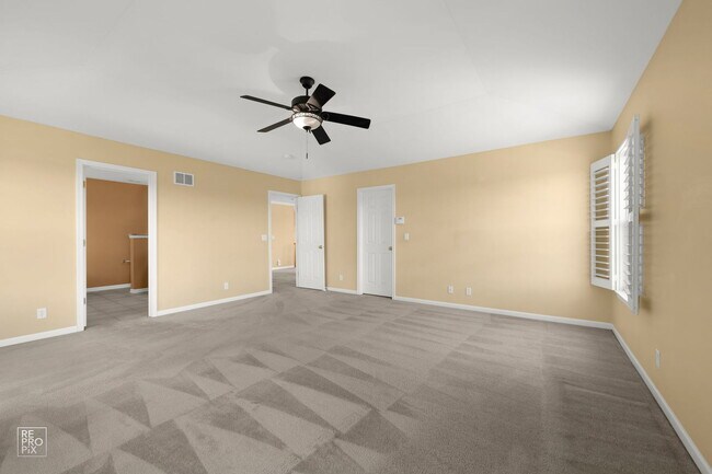 Building Photo - 920 McDole Dr
