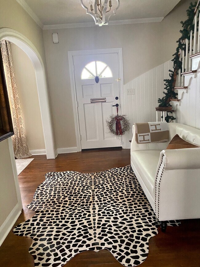 Building Photo - 693 N 23rd St