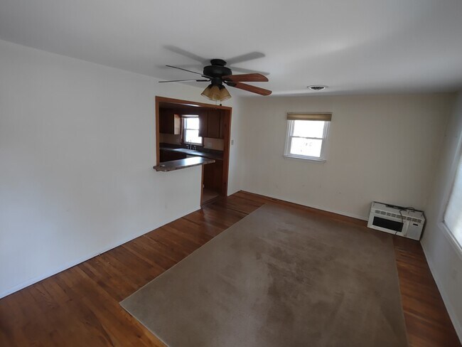 Building Photo - 158 Jordan Rd