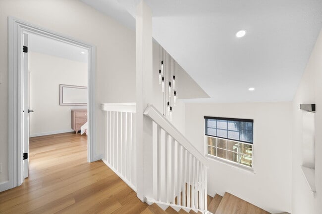 Building Photo - 1213 Tequesta St