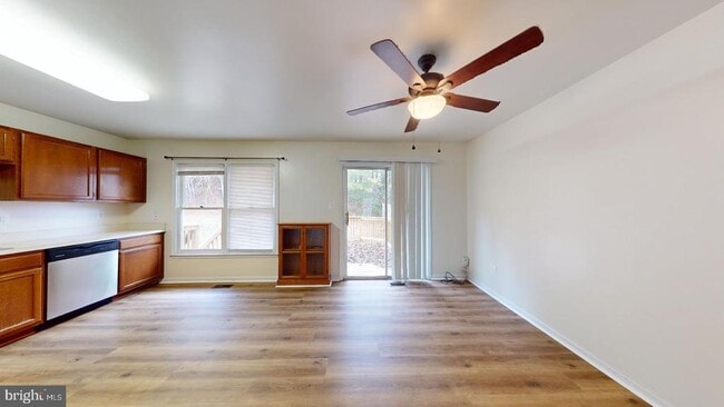 Building Photo - 110 Rolling Hill Ct