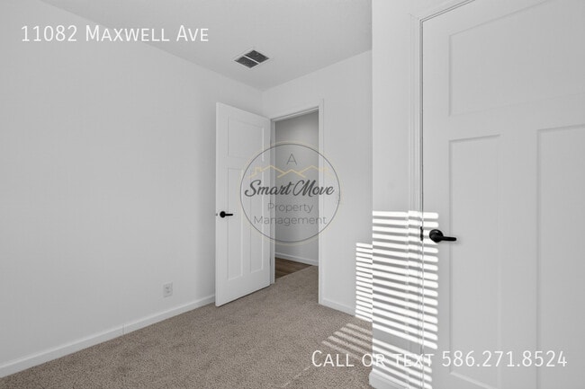 Building Photo - 11082 Maxwell Ave