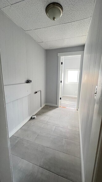 Building Photo - 11 Reeves St