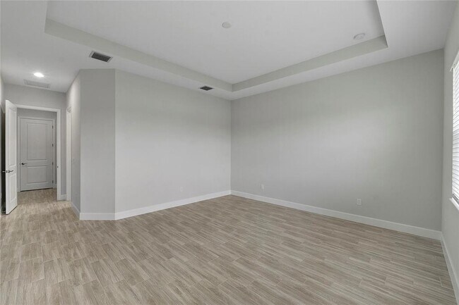 Building Photo - 5218 Liberty Ln