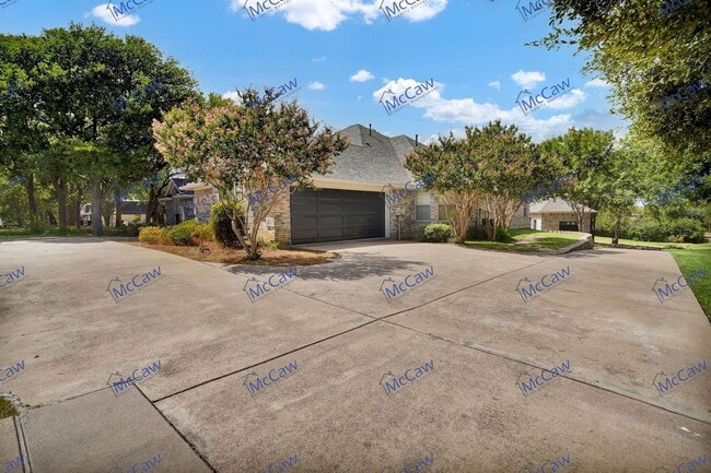 Building Photo - 6113 Lantana Ln