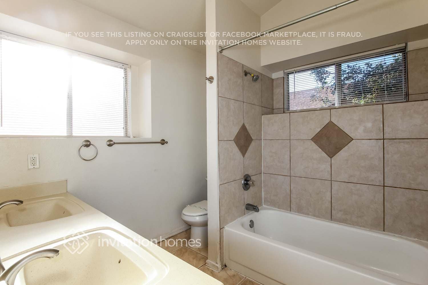 Building Photo - 13250 N 78th Dr