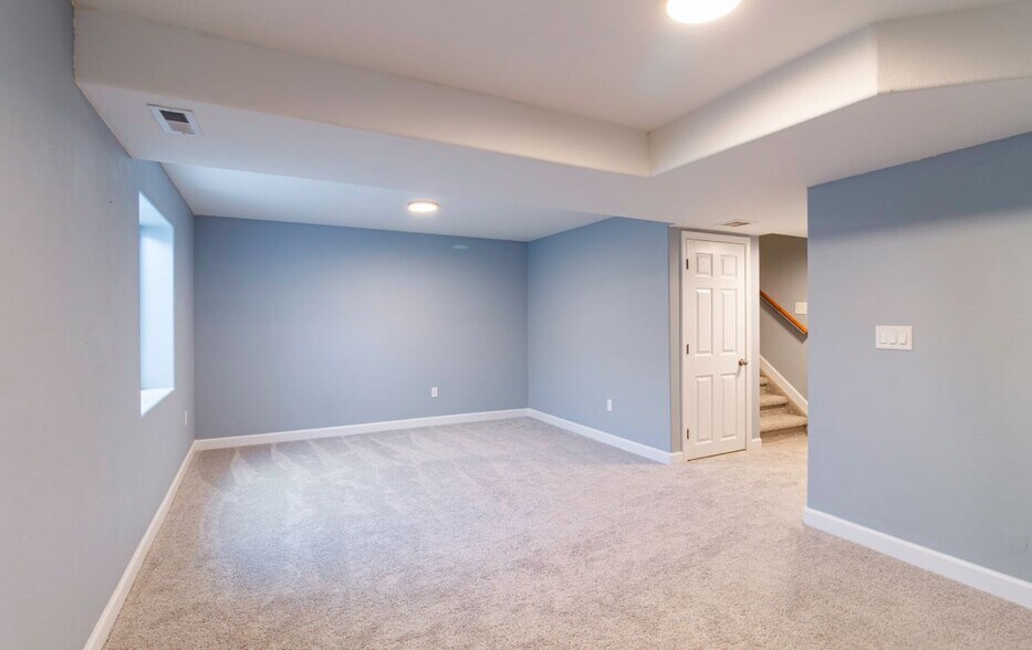 Building Photo - 9360 Wolf Pack Terrace