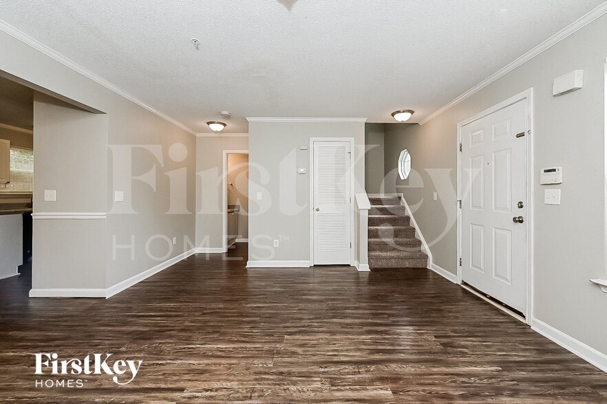 Building Photo - 136 Watercress Ct