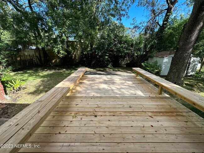 Building Photo - 1123 Brierfield Dr