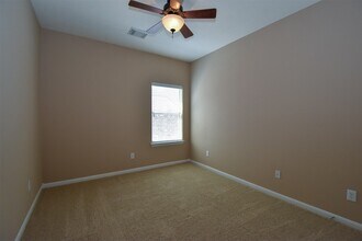 Building Photo - 21223 Pennshore Ln