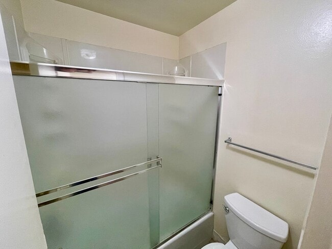 Building Photo - Beautiful Two-story, 3 Bed, 1.5 Bath Condo 1/2 Mile from CSU!