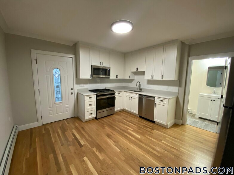 Building Photo - 57 Hemman St