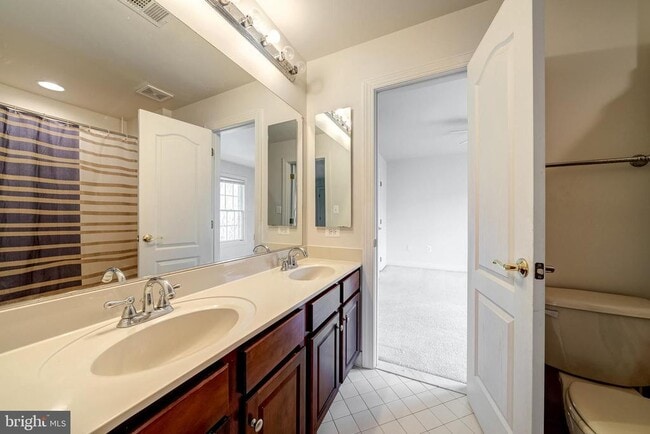 Building Photo - 40456 Lenah Run Cir