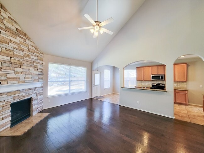 Building Photo - 24502 Evangeline Springs Ln