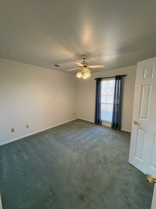 Building Photo - 3606 US-71