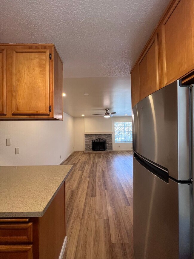 Building Photo - 4580 Ohio St