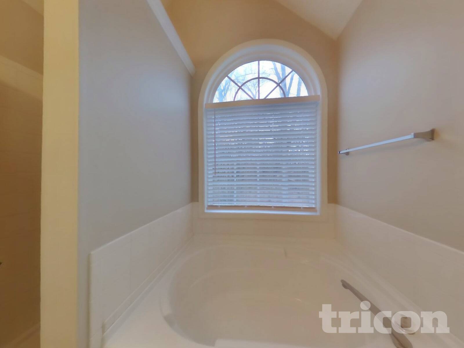 Building Photo - 148 N Creek Trail