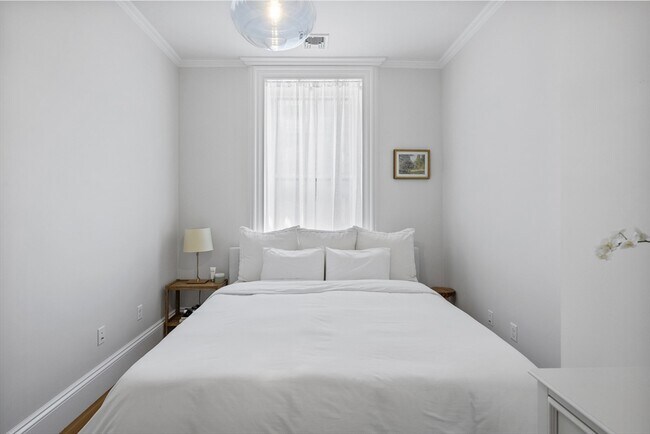 Building Photo - 101 Beacon St