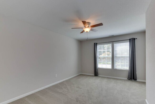 Building Photo - Beautiful Home For Rent in Ocean View!