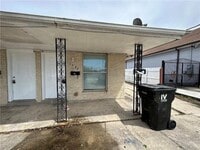 Building Photo - 3525 Jackson Blvd
