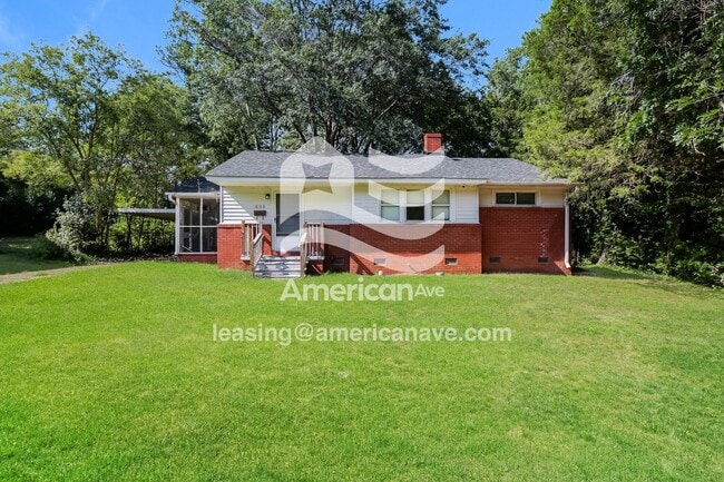 Building Photo - 606 Fleetwood Cir