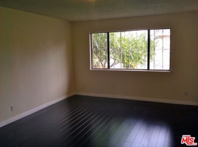 Building Photo - 15131 Polk St